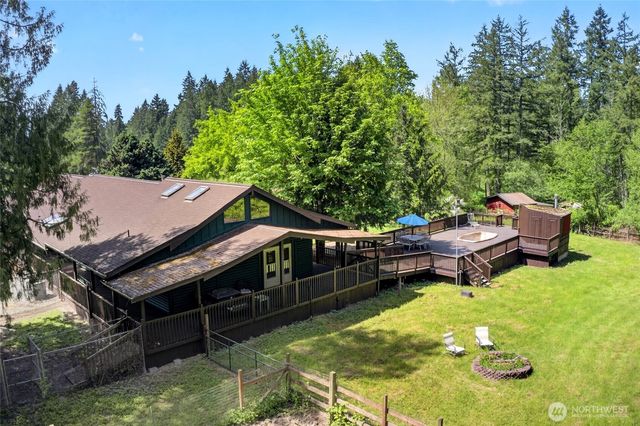 32113 98th Avenue E, Eatonville, WA 98328