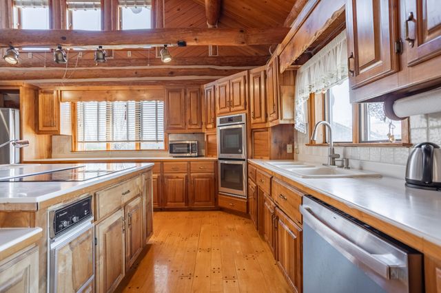 8302 West Farm Rd 144, Springfield, MO 65802