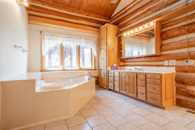 8302 West Farm Rd 144, Springfield, MO 65802