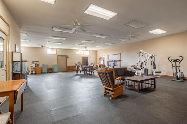 8302 West Farm Rd 144, Springfield, MO 65802