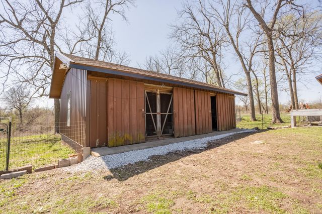 8302 West Farm Rd 144, Springfield, MO 65802