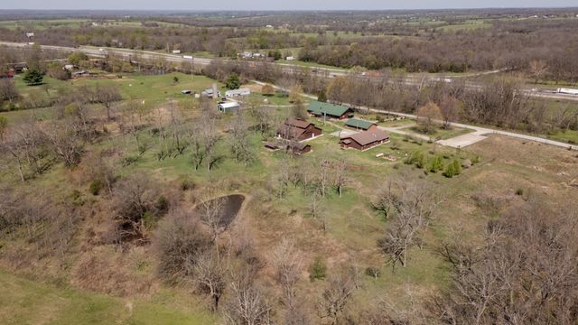 8302 West Farm Rd 144, Springfield, MO 65802