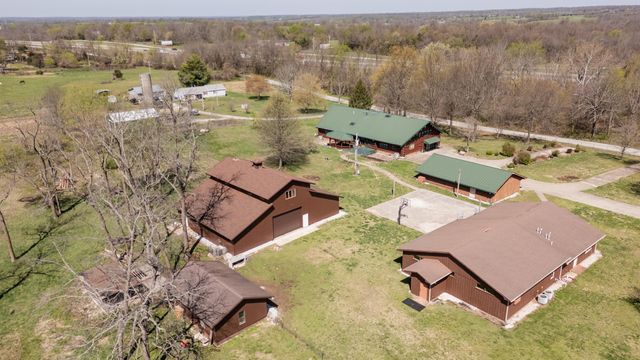8302 West Farm Rd 144, Springfield, MO 65802