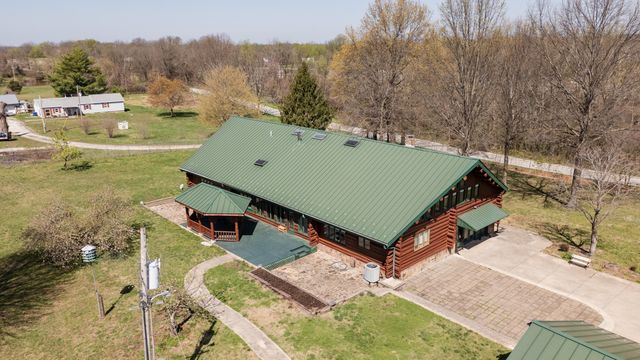 8302 West Farm Rd 144, Springfield, MO 65802