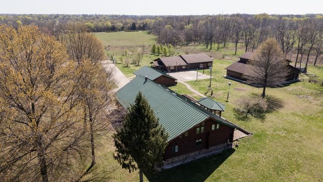 8302 West Farm Rd 144, Springfield, MO 65802