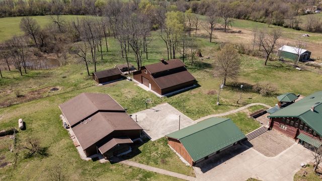 8302 West Farm Rd 144, Springfield, MO 65802