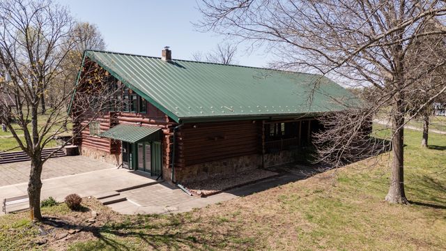 8302 West Farm Rd 144, Springfield, MO 65802