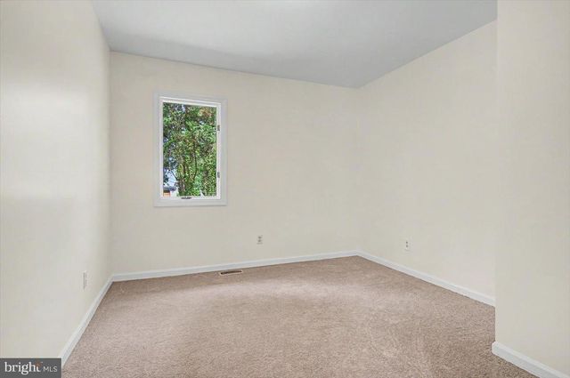 1510 EVERGREEN LN, Wilmington, DE 19810