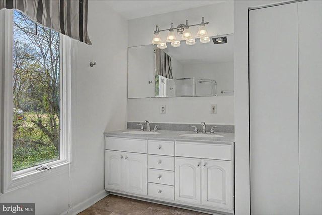 1510 EVERGREEN LN, Wilmington, DE 19810