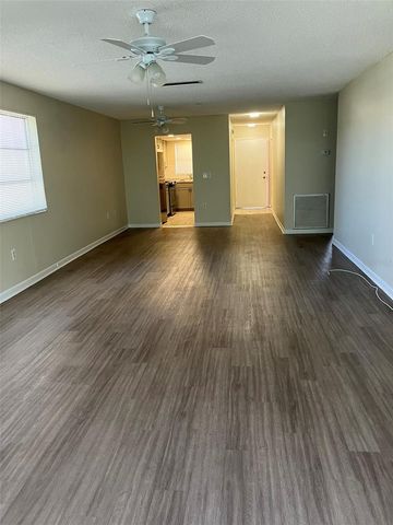 5521 80TH STREET N 302, St Petersburg, FL 33709