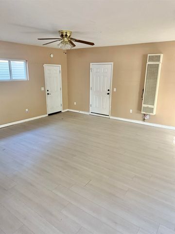 244 S Lochinvar St, Wichita, KS 67207