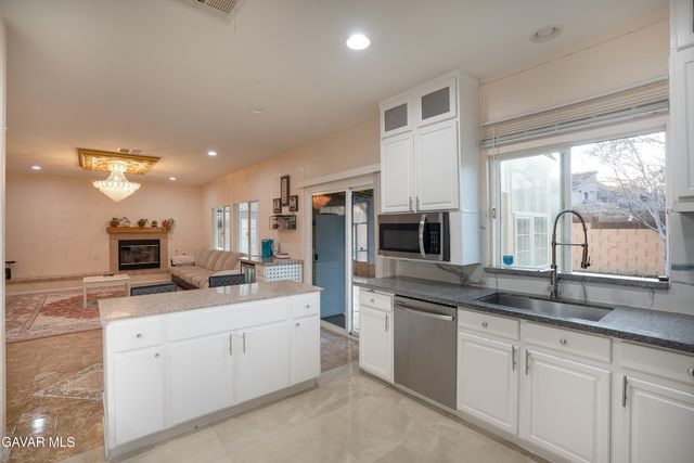 44019 W 22nd Street, Lancaster, CA 93536