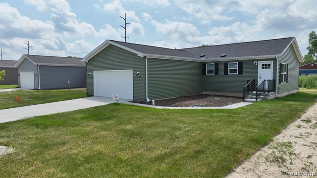 4426 Maple Leaf Trail, Flint, MI 48506