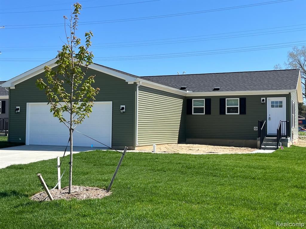 4426 Maple Leaf Trail, Flint, MI 48506