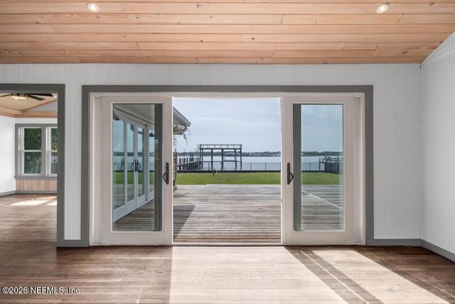 9388 HECKSCHER Drive, Jacksonville, FL 32226