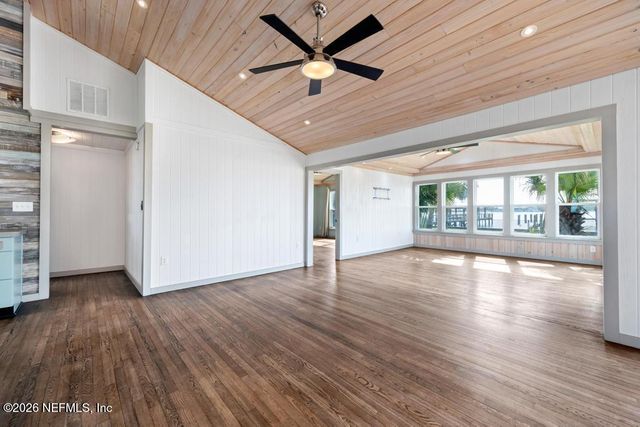 9388 HECKSCHER Drive, Jacksonville, FL 32226