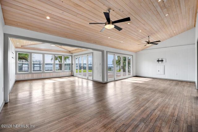 9388 HECKSCHER Drive, Jacksonville, FL 32226