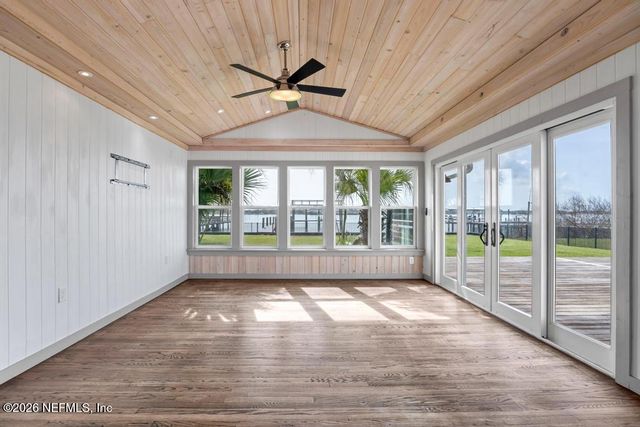 9388 HECKSCHER Drive, Jacksonville, FL 32226