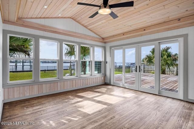 9388 HECKSCHER Drive, Jacksonville, FL 32226