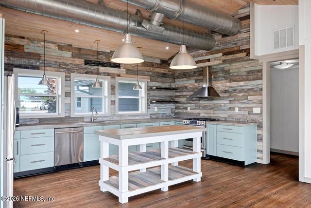 9388 HECKSCHER Drive, Jacksonville, FL 32226