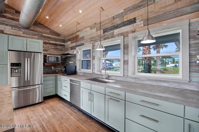 9388 HECKSCHER Drive, Jacksonville, FL 32226