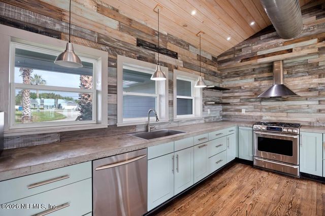 9388 HECKSCHER Drive, Jacksonville, FL 32226