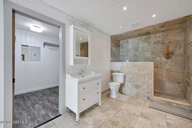 9388 HECKSCHER Drive, Jacksonville, FL 32226