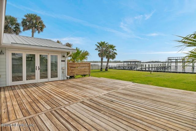 9388 HECKSCHER Drive, Jacksonville, FL 32226