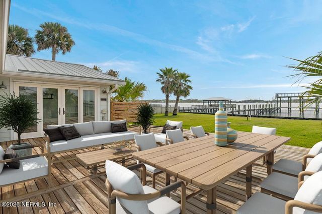 9388 HECKSCHER Drive, Jacksonville, FL 32226