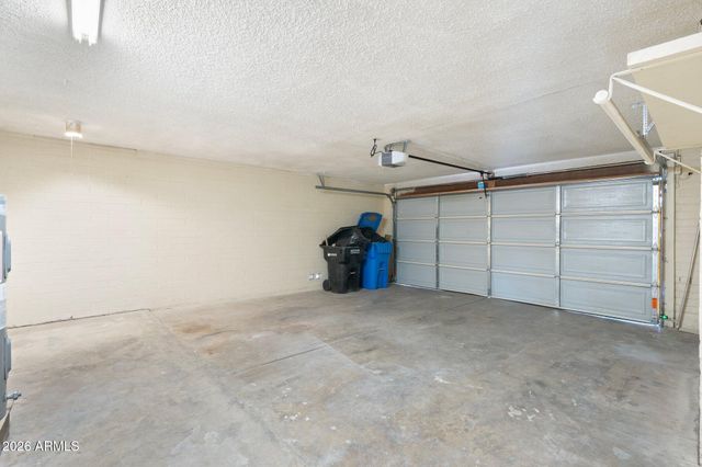 4043 W SWEETWATER Avenue, Phoenix, AZ 85029