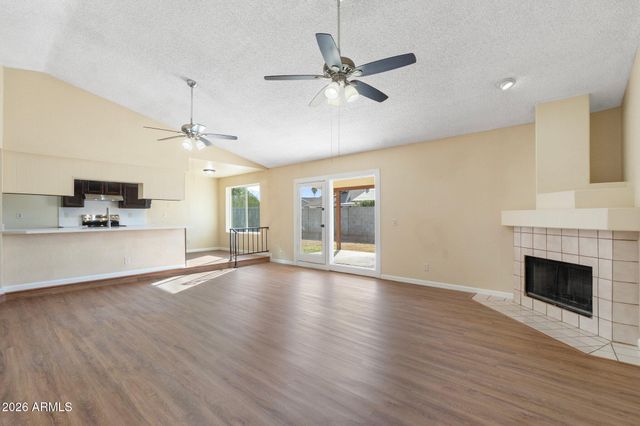 4043 W SWEETWATER Avenue, Phoenix, AZ 85029