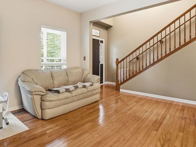 0N422 TAYLOR Drive, Geneva, IL 60134