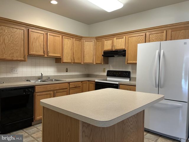 428 SWEETMAN DR, Bear, DE 19701