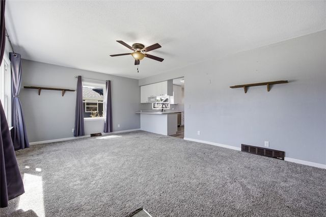 1070 27th Street, Marion, IA 50302