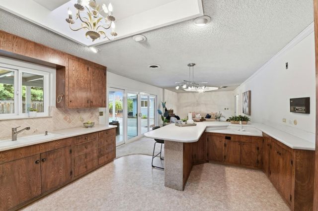 6433 Bose Lane, San Jose, CA 95120