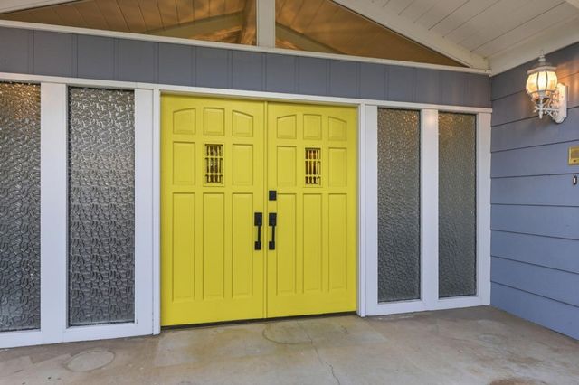 6433 Bose Lane, San Jose, CA 95120