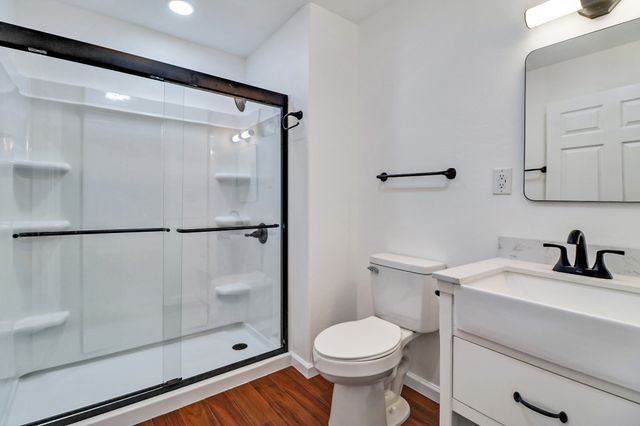 3072 Genesis Rd, Crossville, TN 38571