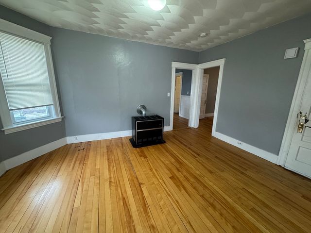 156 Fairmont Ave 2, Worcester, MA 01604