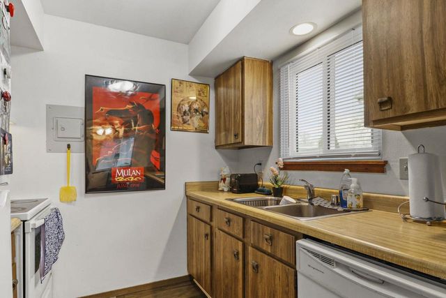 2609 Smithfield Drive, Fitchburg, WI 53719