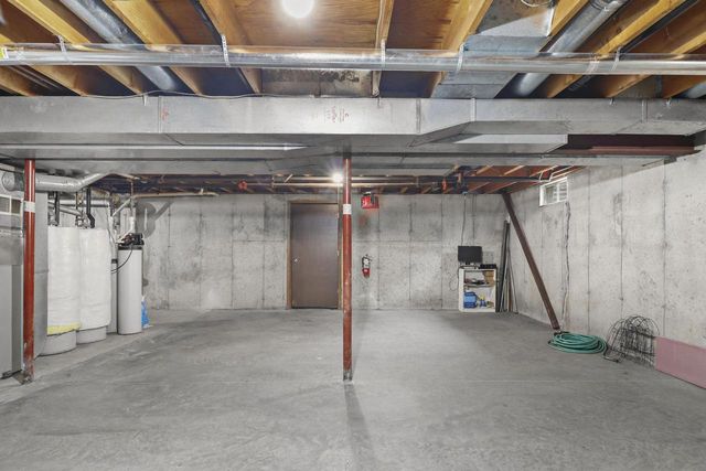 2609 Smithfield Drive, Fitchburg, WI 53719