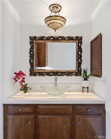 709 Via Del Monte, Palos Verdes Estates, CA 90274
