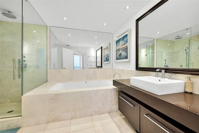 17121 Collins Ave 2106, Sunny Isles Beach, FL 33160