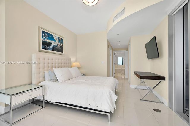 17121 Collins Ave 2106, Sunny Isles Beach, FL 33160