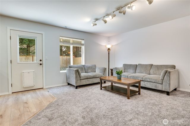 20516 86th Avenue Ct E, Spanaway, WA 98387