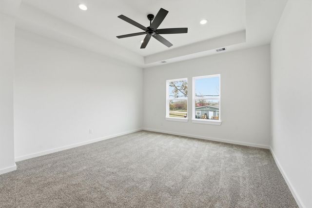 524 N 4th Street, La Porte, TX 77571