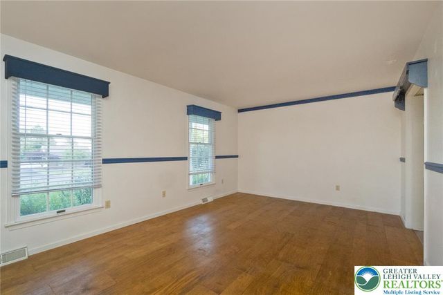 3824 E View Drive, North Whitehall Twp, PA 18069