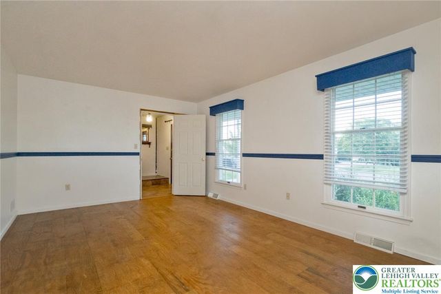 3824 E View Drive, North Whitehall Twp, PA 18069