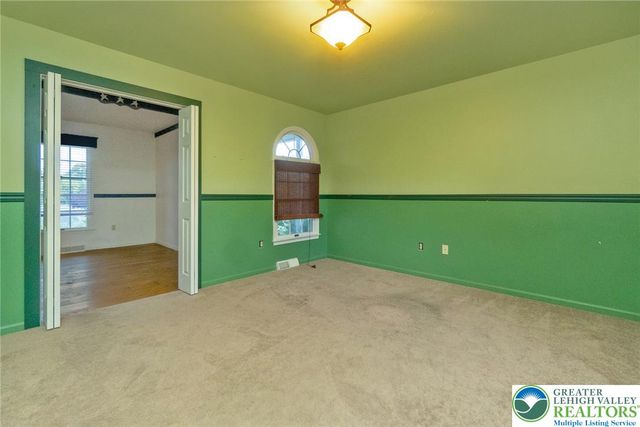 3824 E View Drive, North Whitehall Twp, PA 18069
