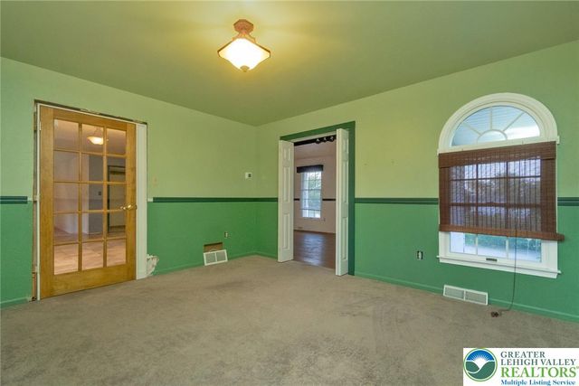 3824 E View Drive, North Whitehall Twp, PA 18069