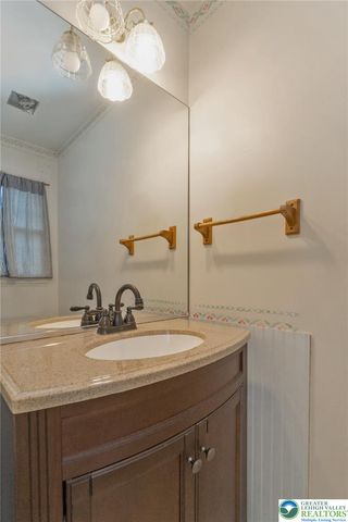 3824 E View Drive, North Whitehall Twp, PA 18069
